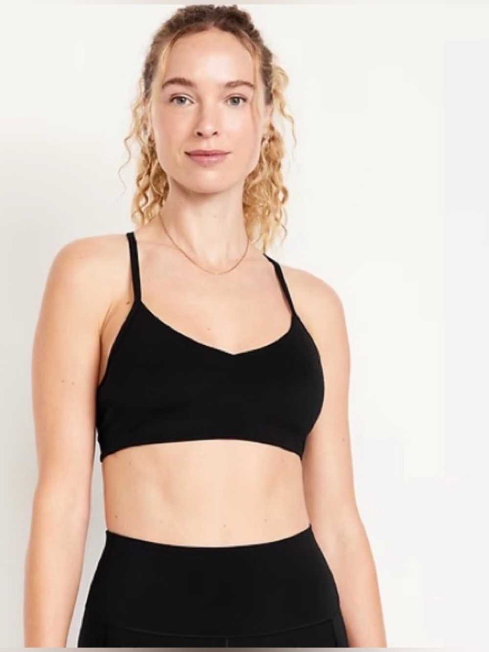 Old Navy Light Support StudioSmooth RacerBack Sports Bra, Size Small.